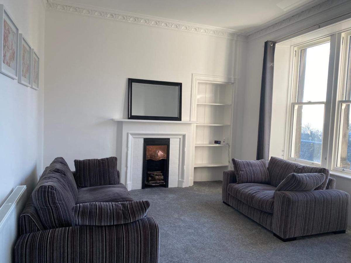 Carvetii: Edward House B. 2 Dbl bed 1st floor flat Appartement Dunfermline Buitenkant foto