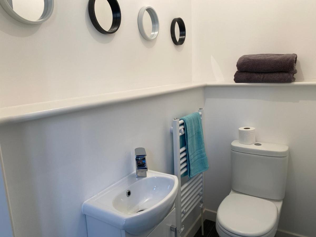Carvetii: Edward House B. 2 Dbl bed 1st floor flat Appartement Dunfermline Buitenkant foto